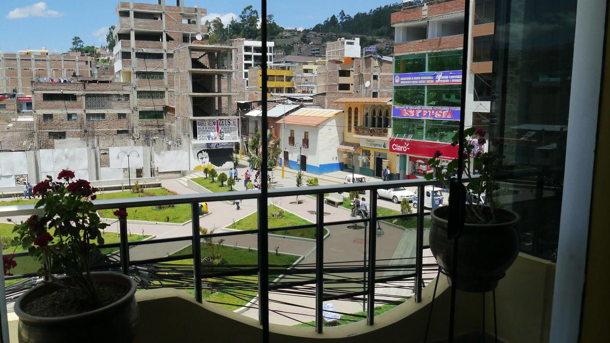El Parque Hotel Andahuaylas Eksteriør bilde